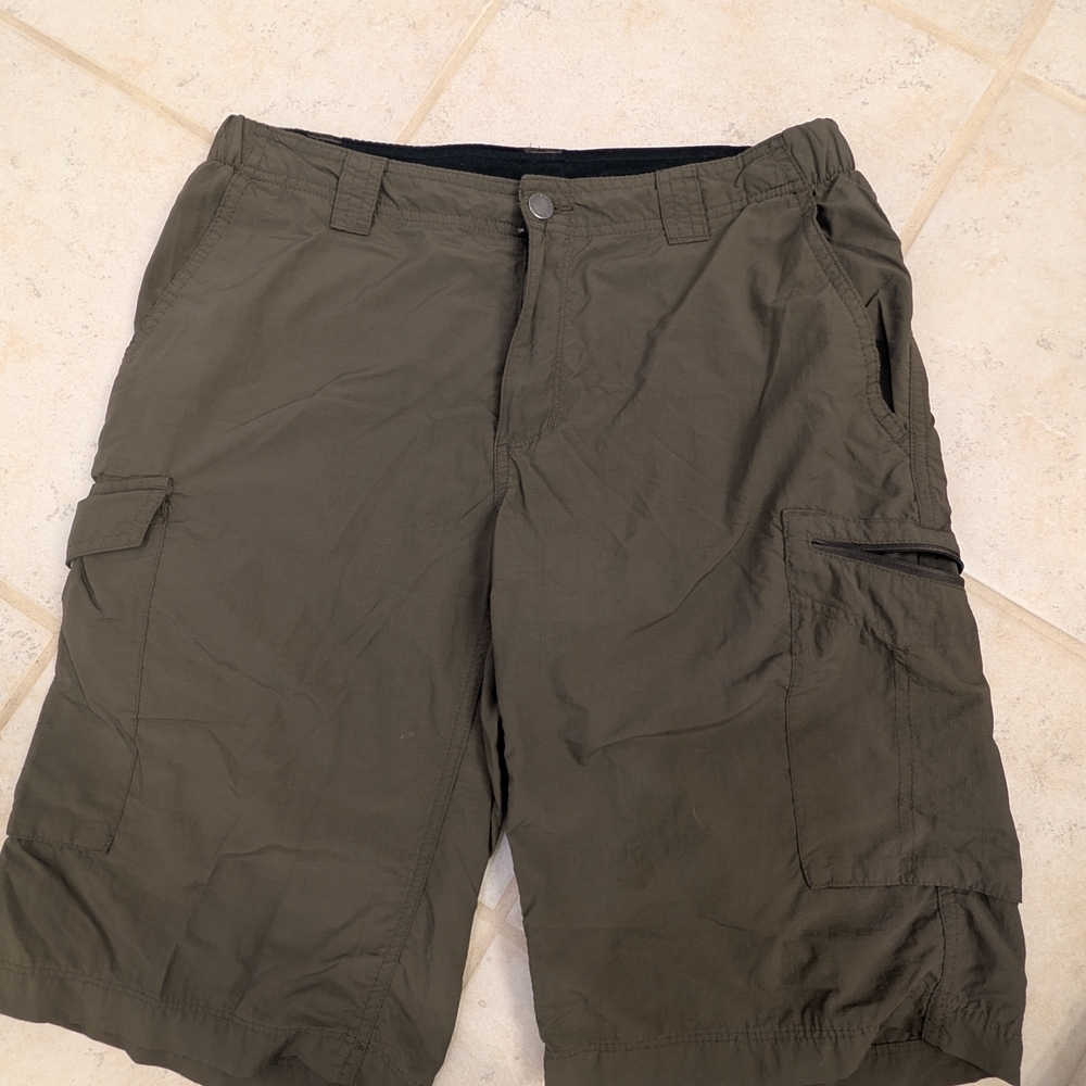 Men's Olive Cargo Shorts